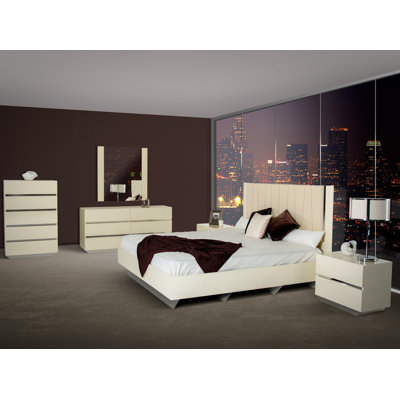 Wade Logan Marley King Platform Customizable Bed..