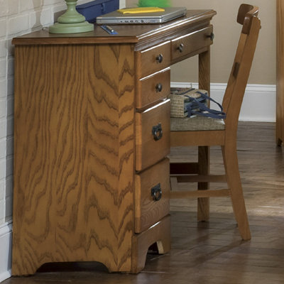 Carolina Furniture Works, Inc. Creek S..