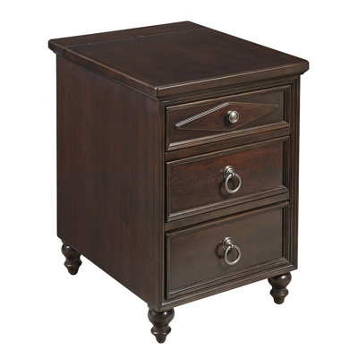 Hammary Darby Chairside Table