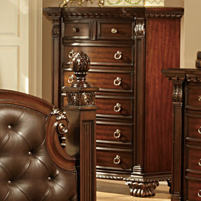 Woodhaven Hill Orleans 7 Drawer Chest