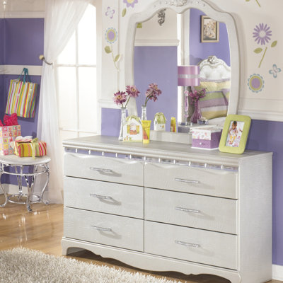 Signature Design by Ashley Zarollina 6 Drawer Do..