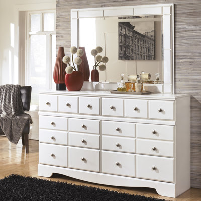 Beachcrest Home Carrabassett 6 Drawer Dresser wi..