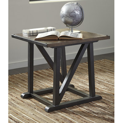 Signature Design by Ashley Zenfield En..