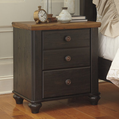Signature Design by Ashley 3 Drawer Nightstand