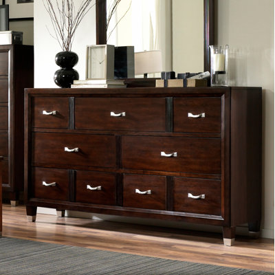 Broyhill® East Lake 2 7 Drawer Dresser