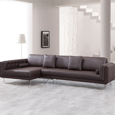 J&M Furniture Bruno Sectional