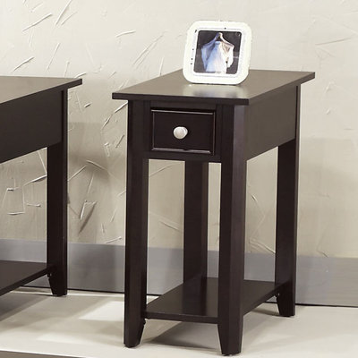 Darby Home Co Shellenberger Chairside Table