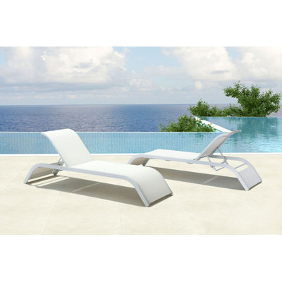 Wade Logan Floyd Chaise Lounge