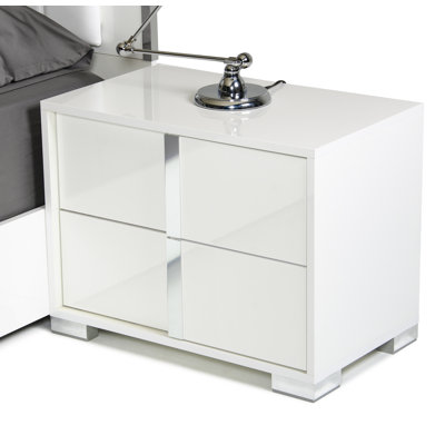 Wade Logan Marley 2 Drawer Nightstand