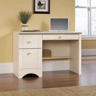 Beachcrest Home Pinellas 3 Drawer Computer Desk with Keyboard Tray