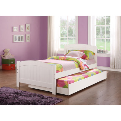 Infini Furnishings Panel 3 Piece Bedroom Set
