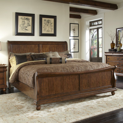 August Grove Pinesdale Sleigh Bed