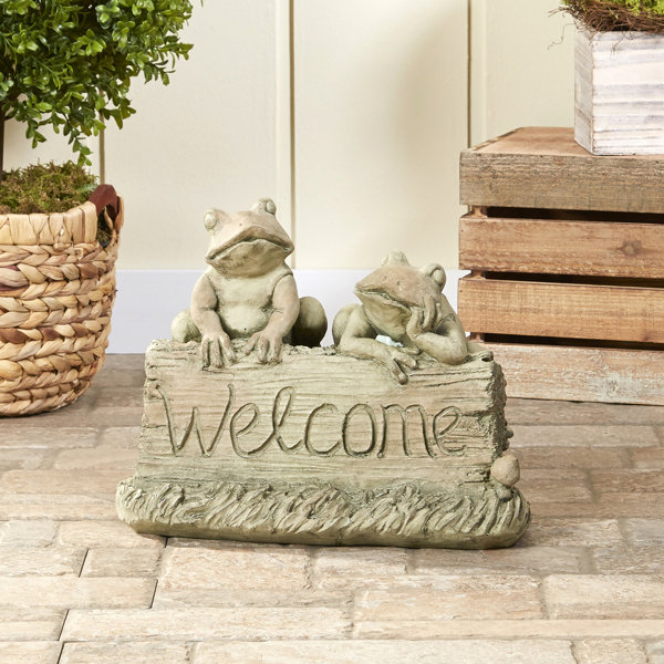 welcome frog garden statue