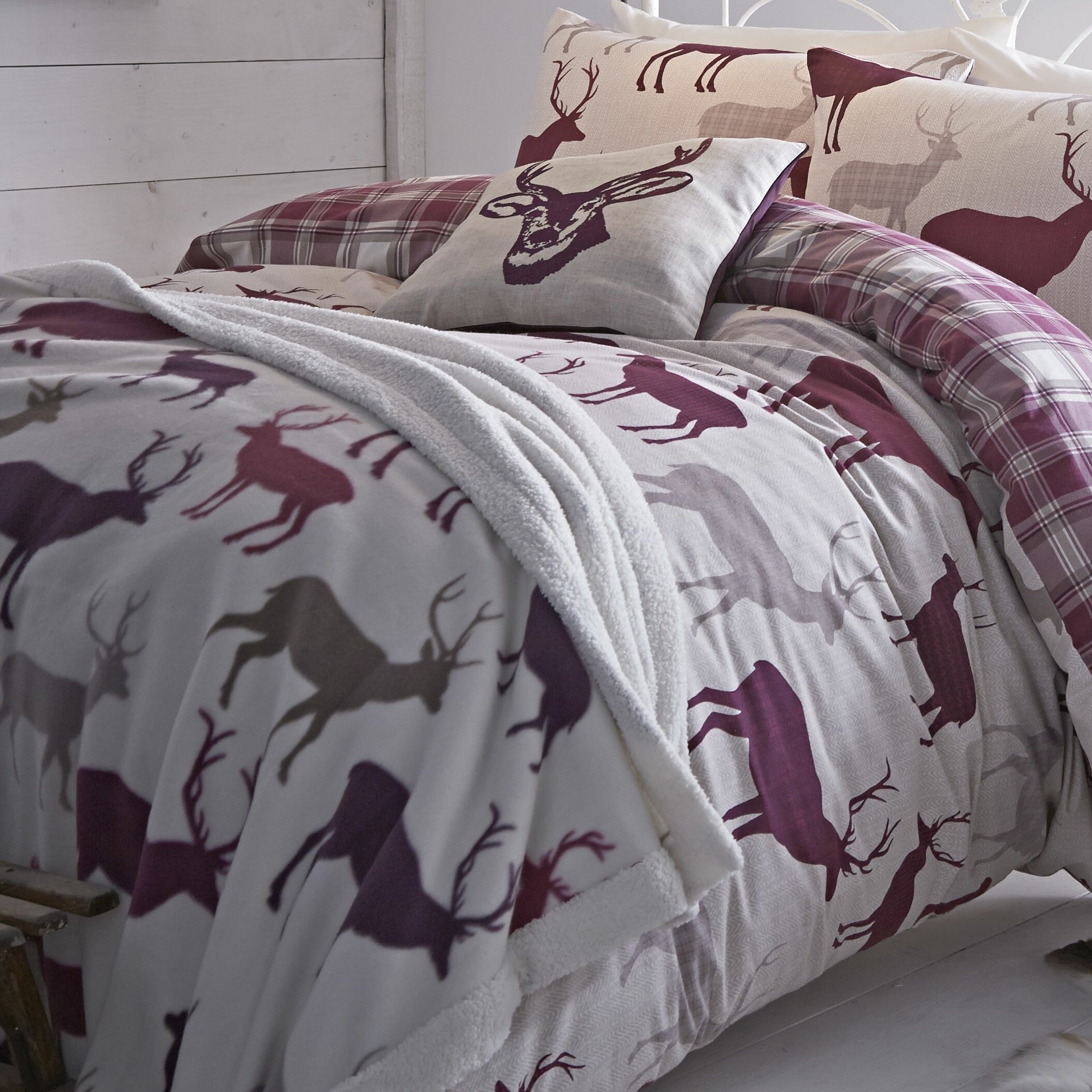 Catherine Lansfield Grampian Stag Duvet Set & Reviews | Wayfair UK