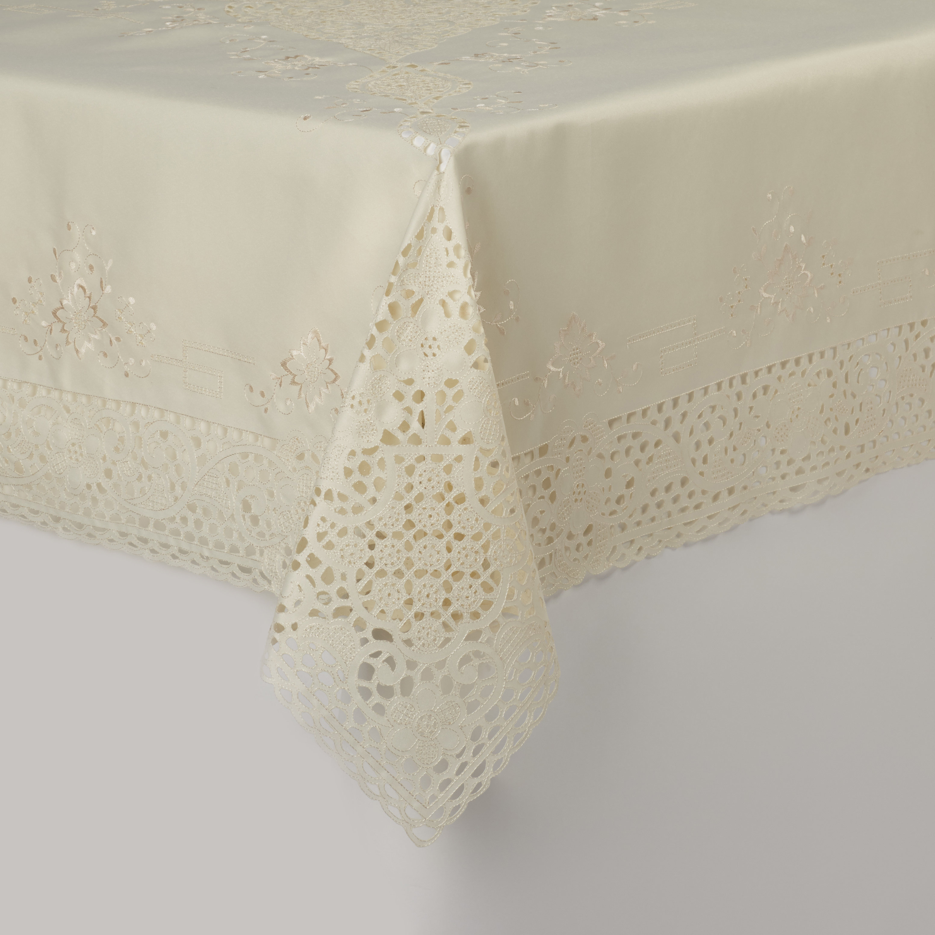 Saro Embroidery & Cutwork Vintage Design Tablecloth Wayfair