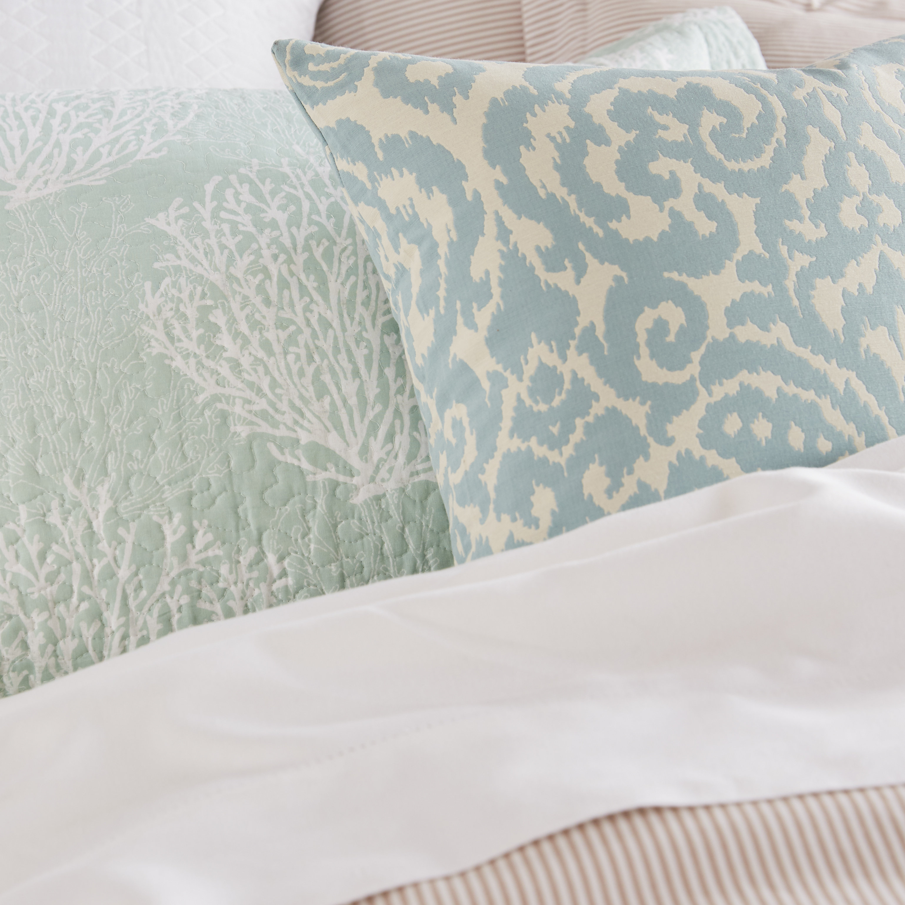 laura ashley coral coast quilt se