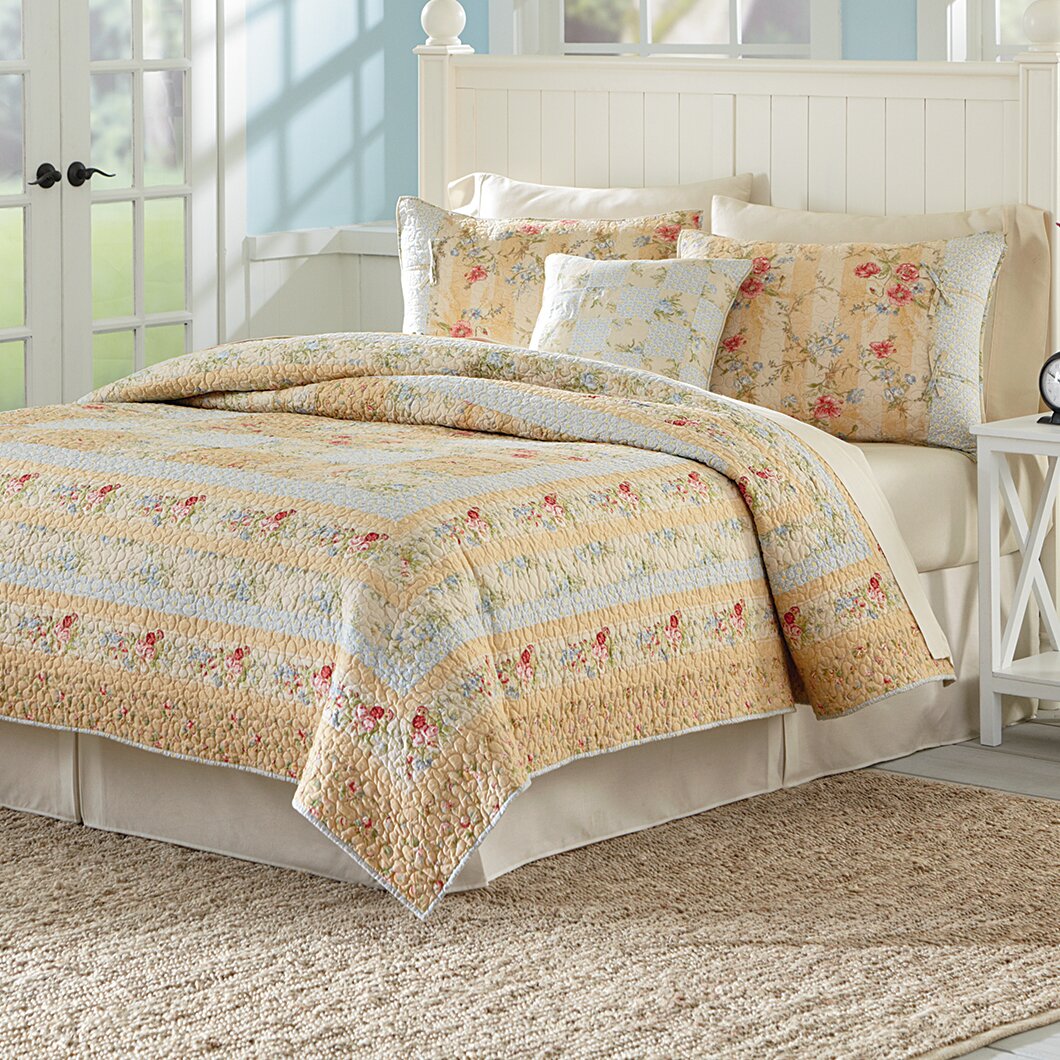 Mary Jane's Home Summer Harvest Quilt & Reviews | Wayfair