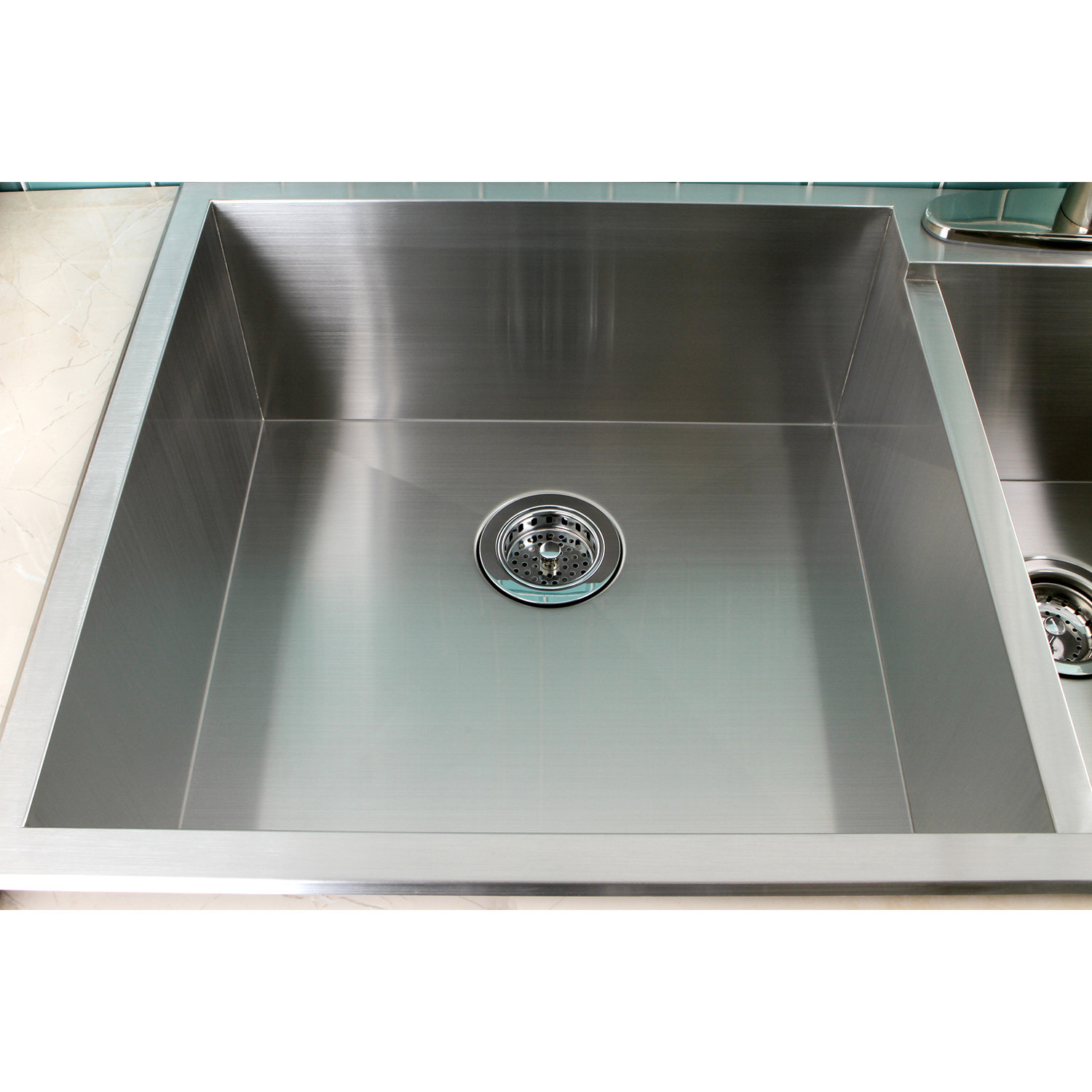 Kingston Brass Uptowne 33" x 22" SelfRimming 70/30 Double Bowl Kitchen