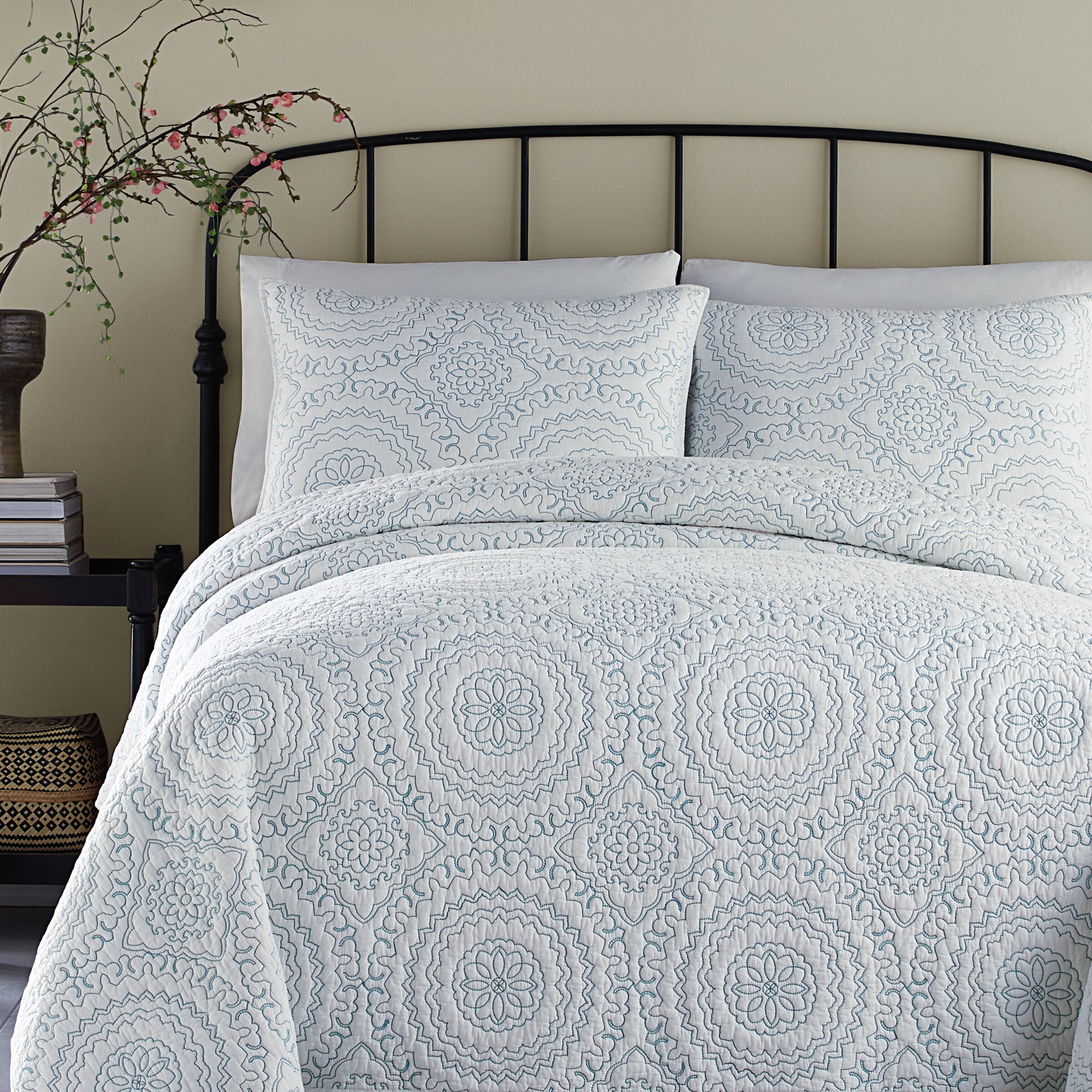 Jessica Simpson Home Medallion Coverlet | Wayfair