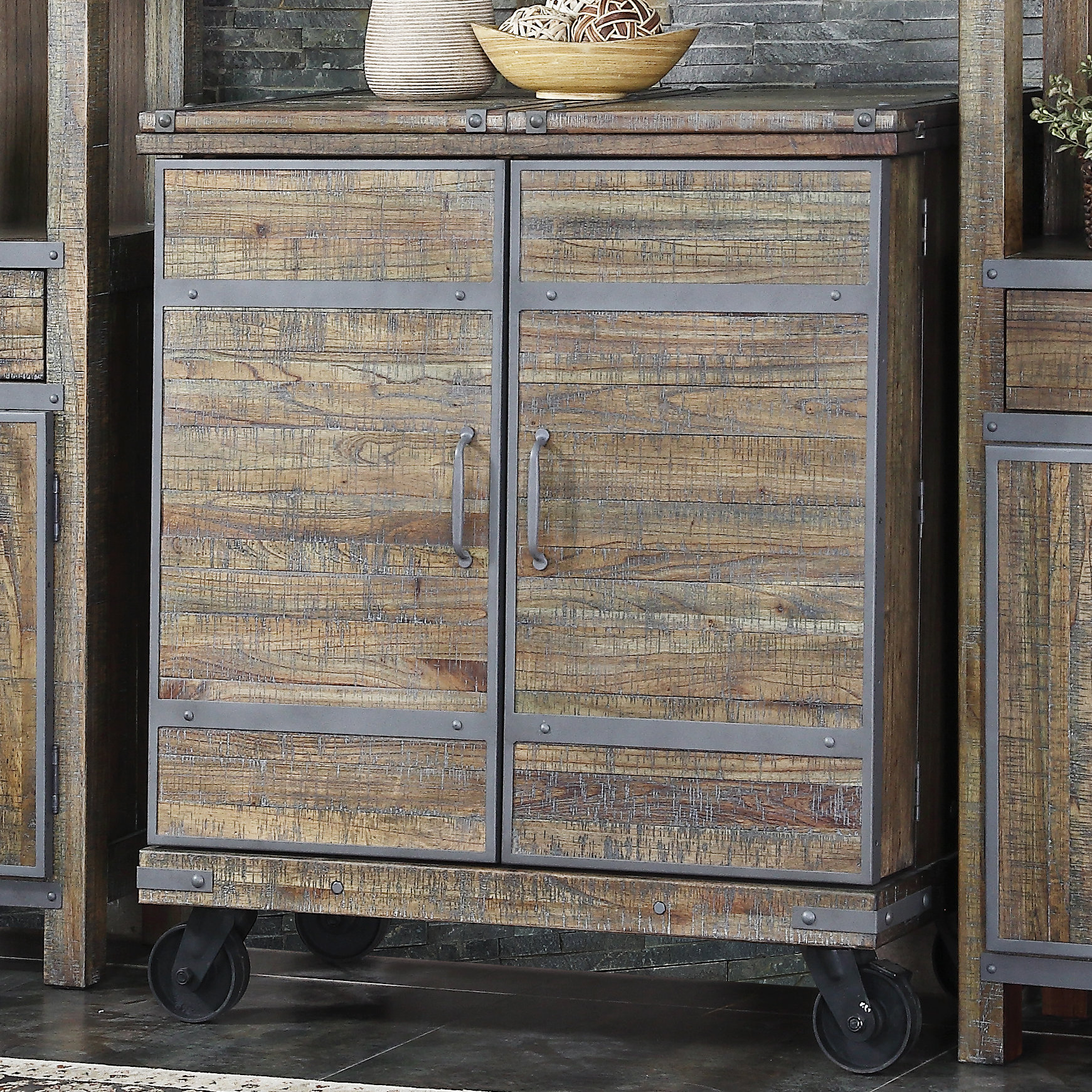 Turnkey LLC Enzo Bar & Reviews Wayfair