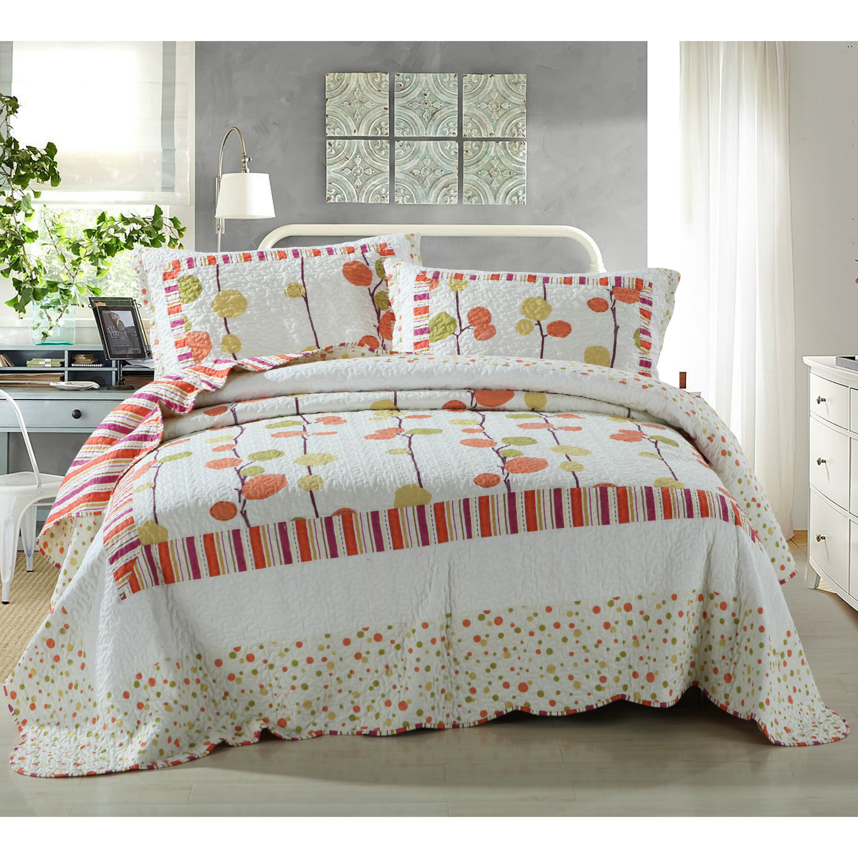 DaDa Bedding Polka Dot Vineyard Reversible Patchwork Quilt Set Wayfair