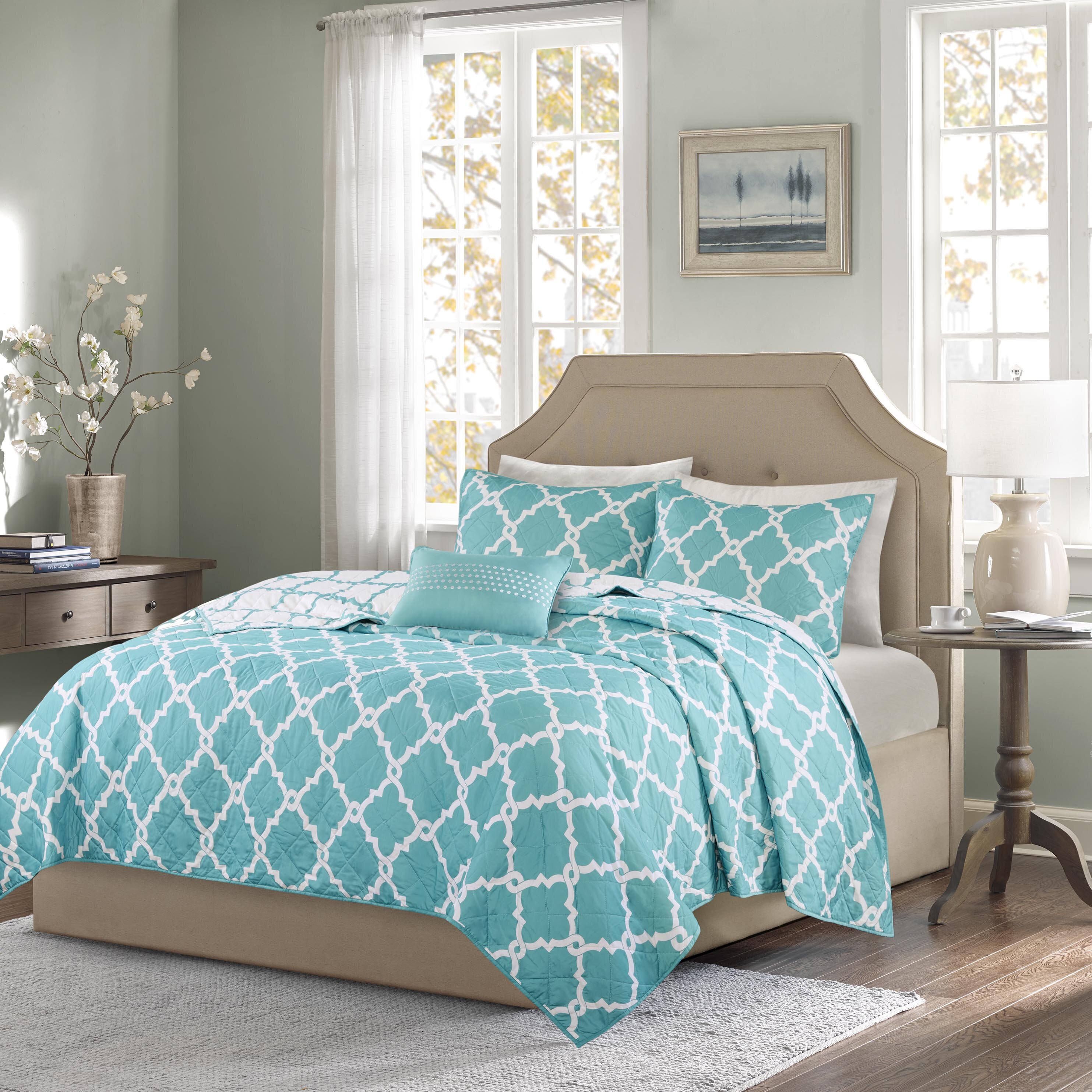 madison park essentials merritt 4 piece reversible coverlet set nav