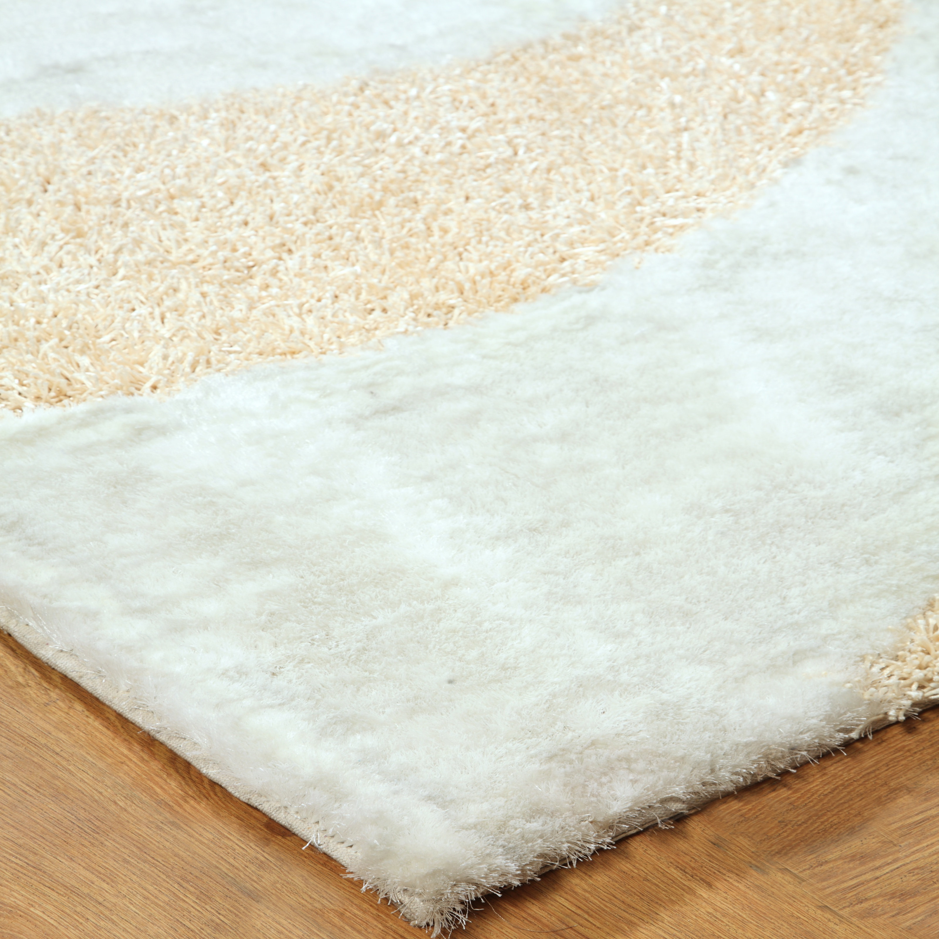 Affinity Linens Bela White/Cream Area Rug Wayfair.ca