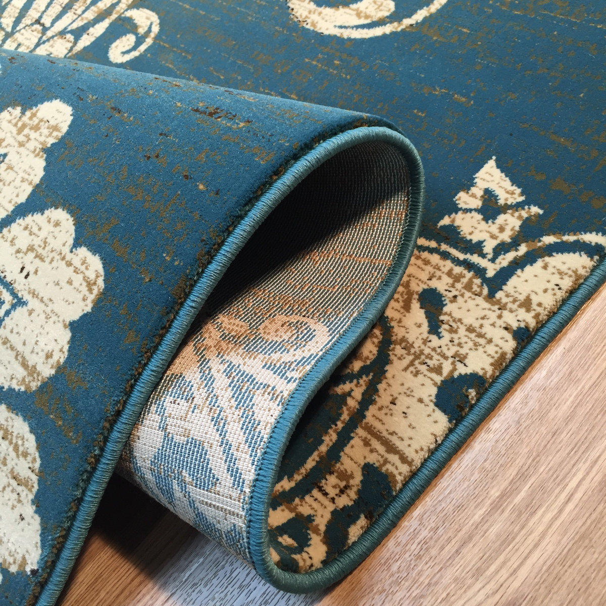 Rugnur Lush Maxy Home 1MillionPoint Floral Paisley Contemporary