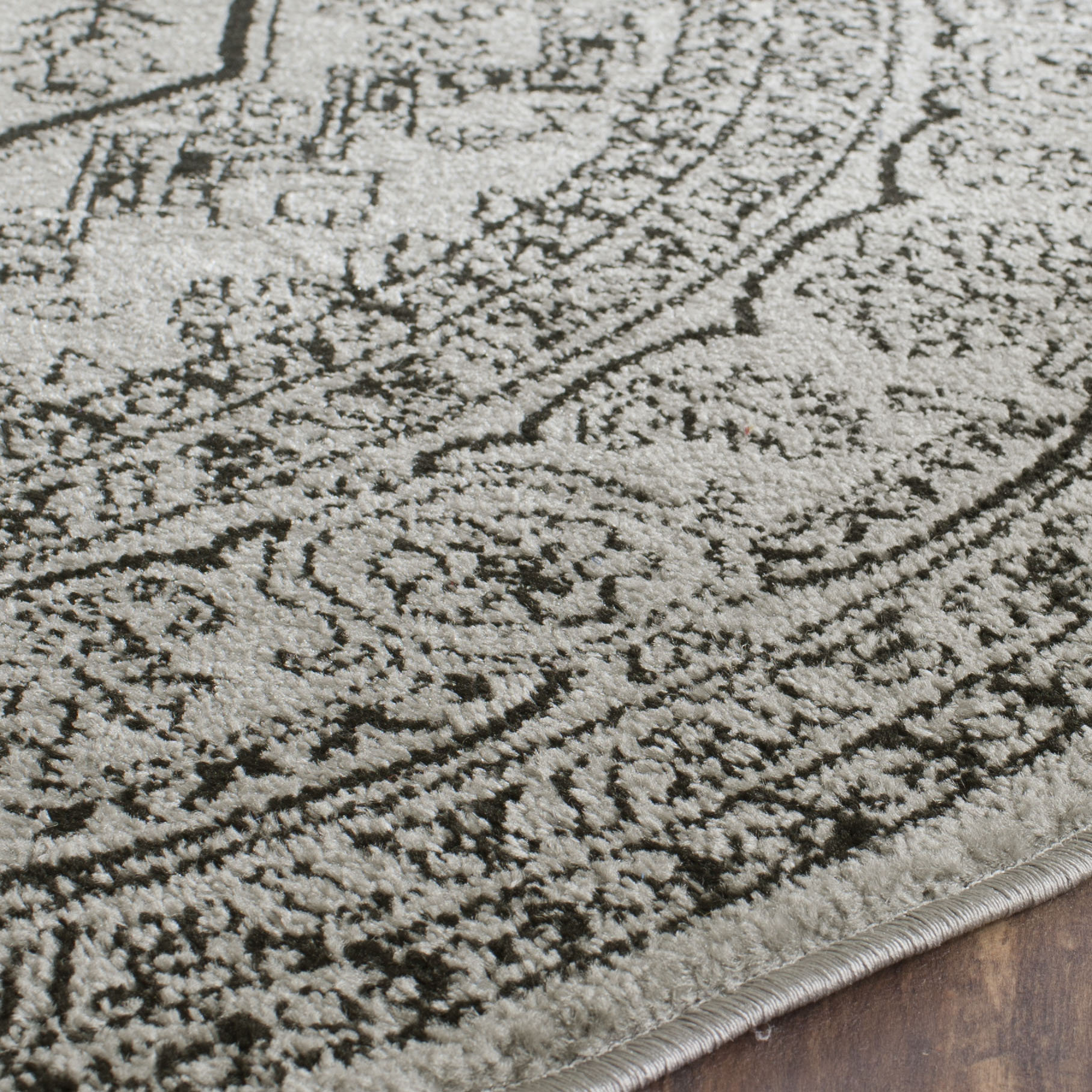 House of Hampton Kidderminster Silver/Black Area Rug & Reviews Wayfair