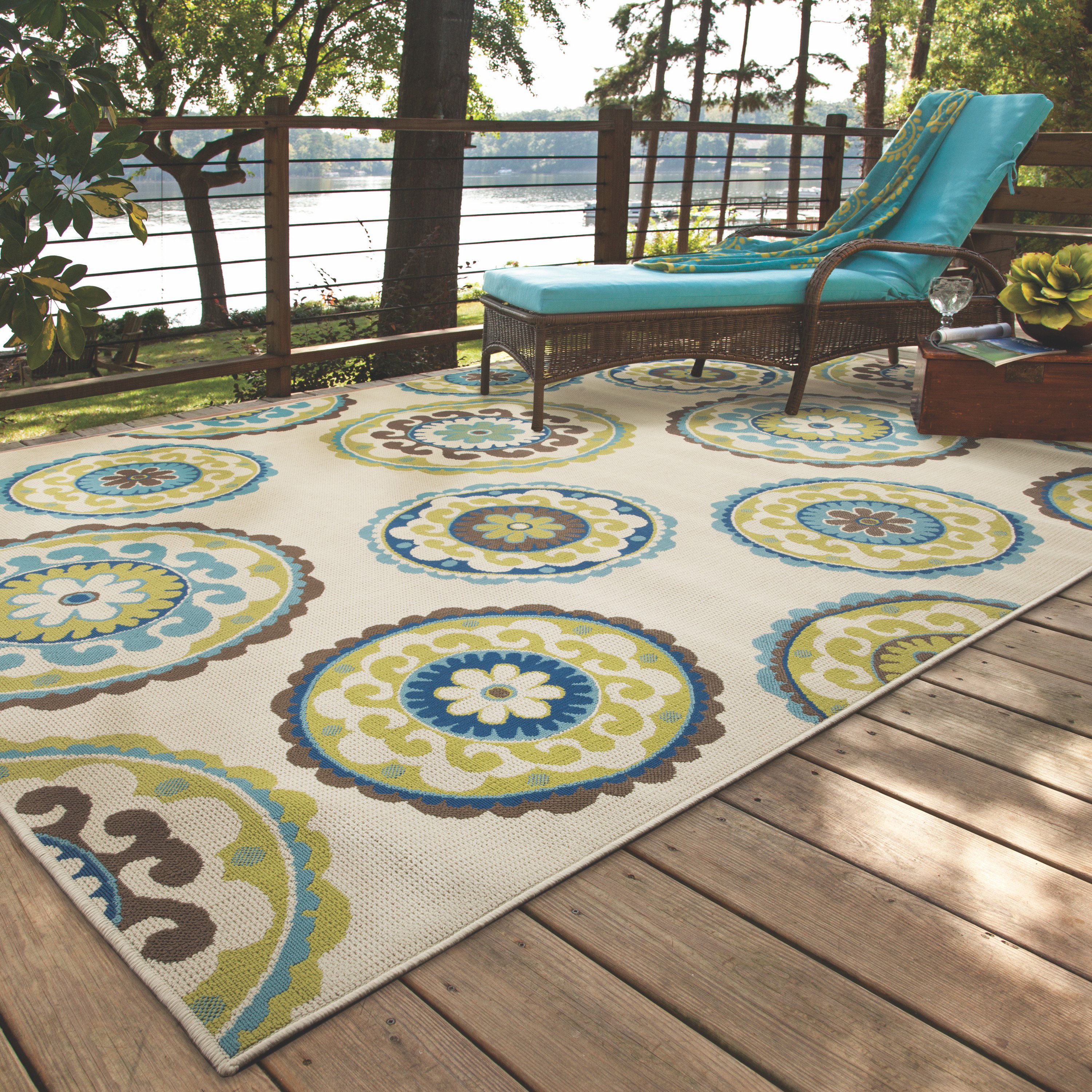 Bungalow Rose Capri Green Indoor Outdoor Area Rug