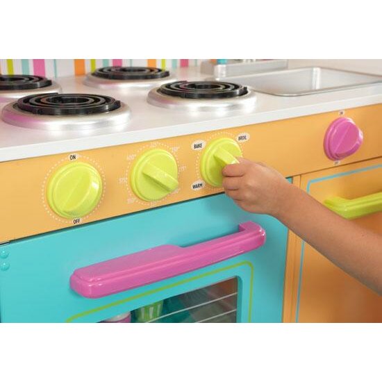 deluxe big and bright kitchen set