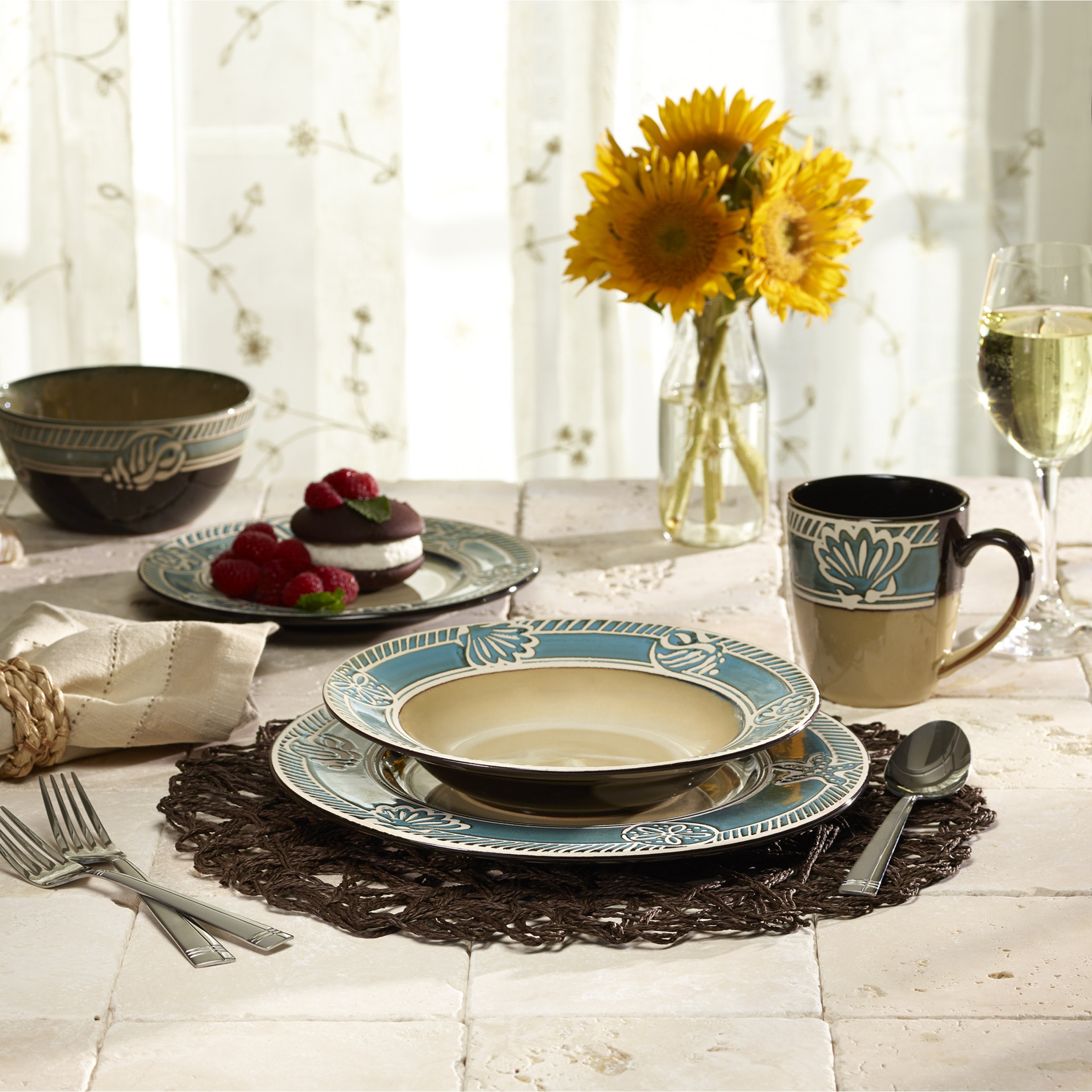 Pfaltzgraff Everyday Montego 16 Piece Dinnerware Set Wayfair