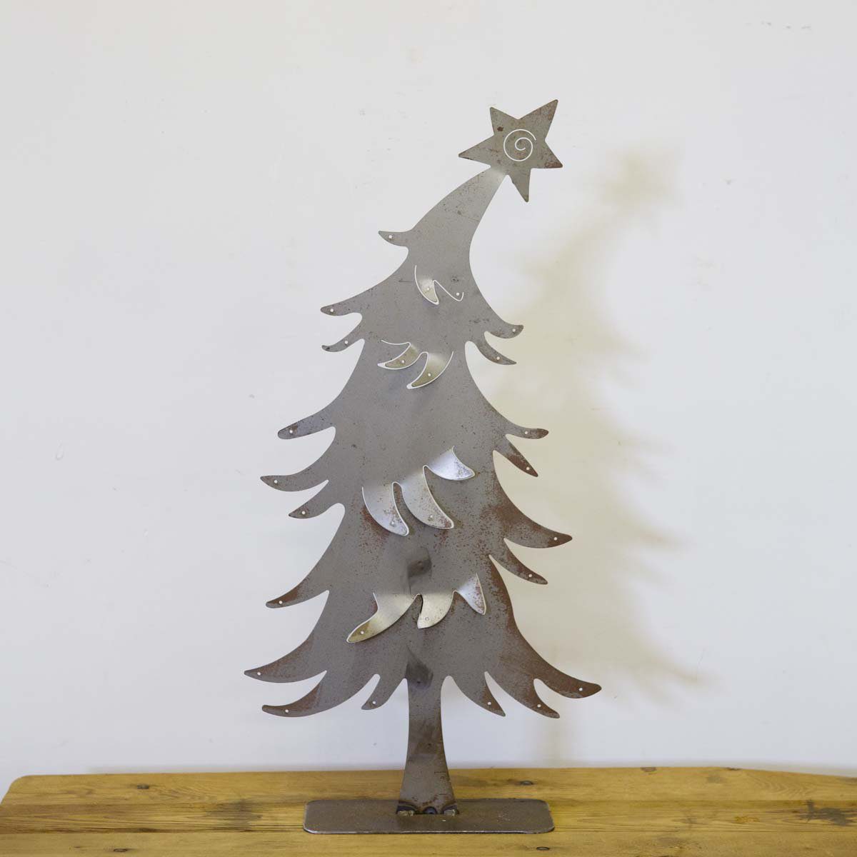 rusty garden supply curved christmas tree reviews rusty garden supply curved christmas tree reviews