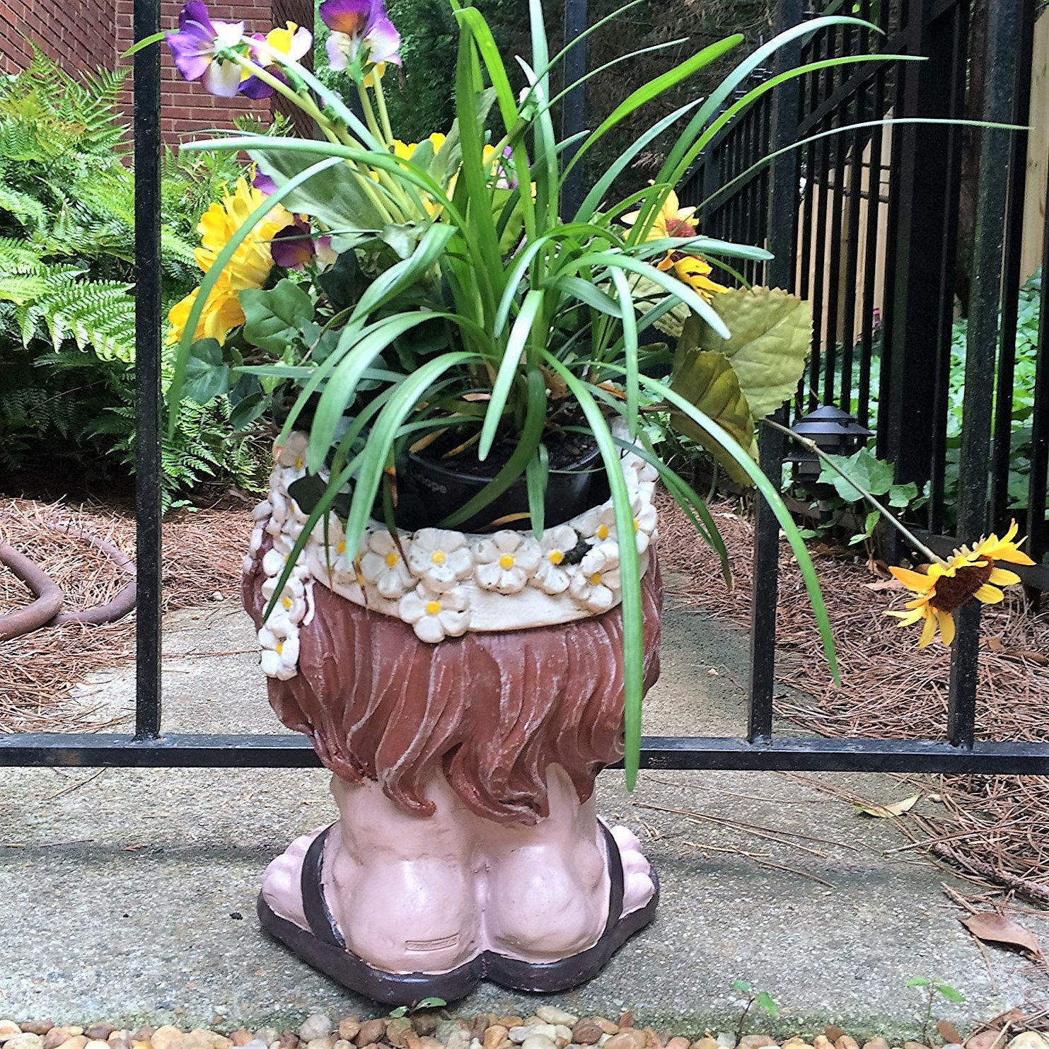 HomeStyles Muggly Hippie Chick Flower Child "Janice" Novelty Face Pot