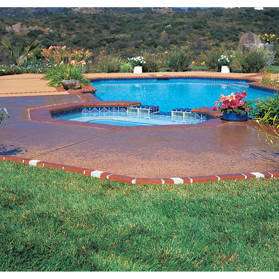 Argee Let's Edge It! Decorative Plastic Brick Edging with 6 Solar