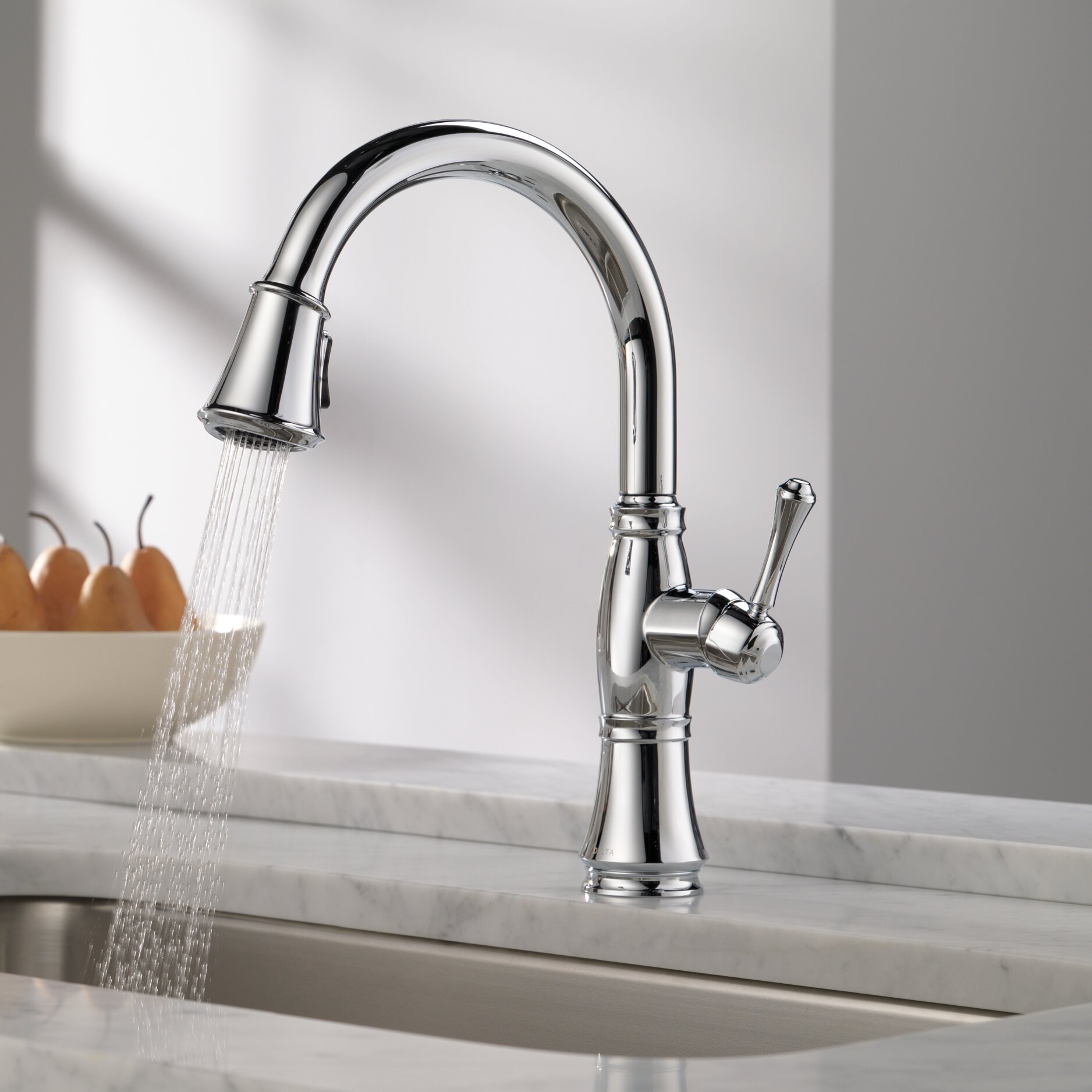 Delta Cassidy Single Handle Standard Kitchen Faucet With Spray 9197 